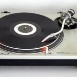 Technics SL-1200 MK2 vs Old Model